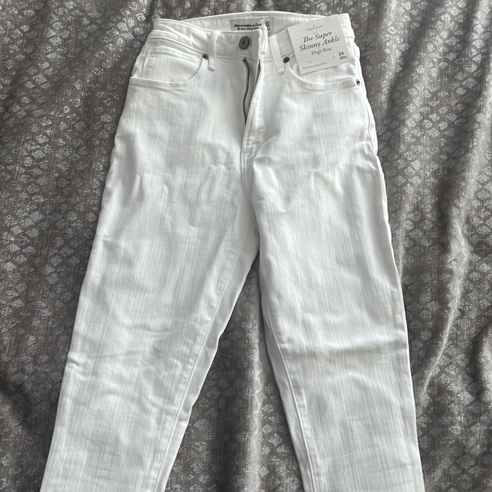 Abercrombie & fitch super skinny high rose NWT jeans